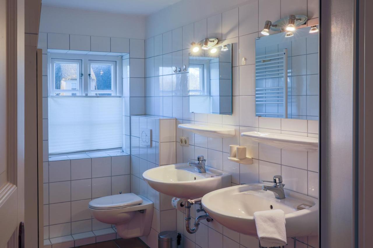 Ferienwohnung Britta Wyk auf Föhr Екстериор снимка