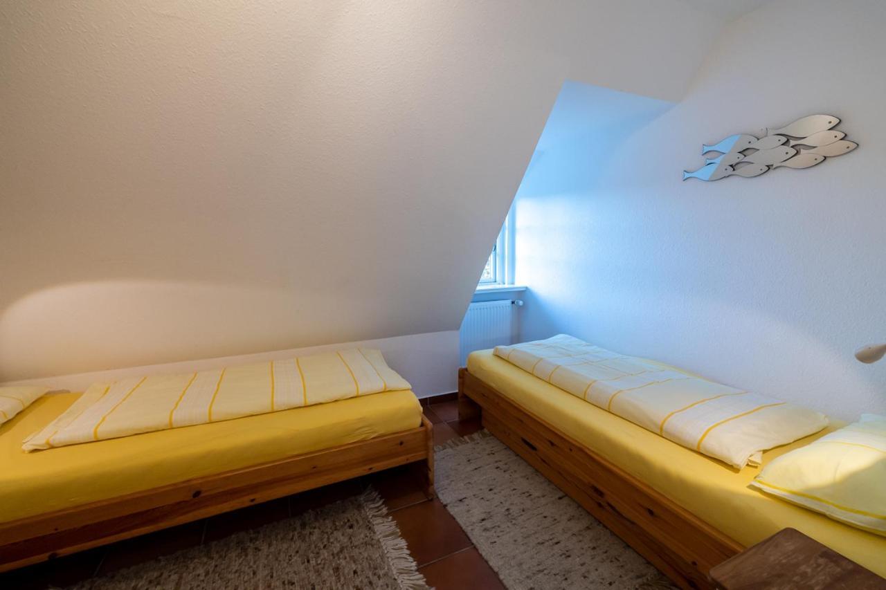 Ferienwohnung Britta Wyk auf Föhr Екстериор снимка