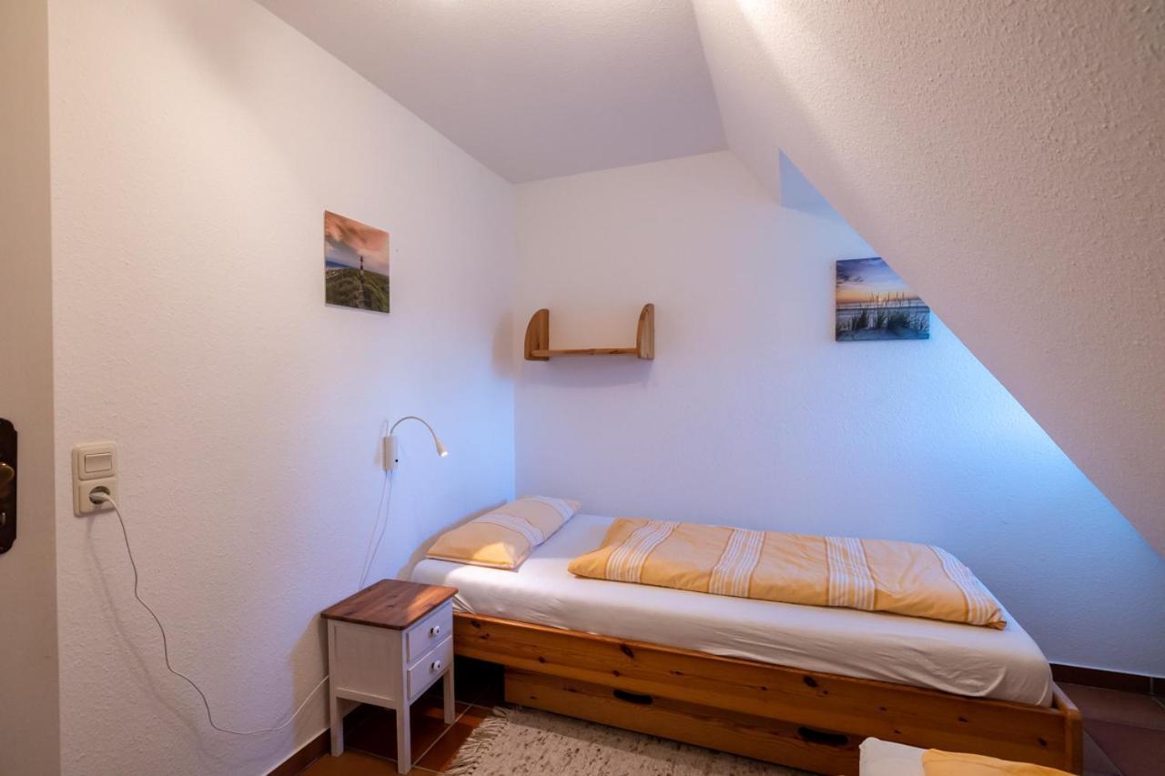 Ferienwohnung Britta Wyk auf Föhr Екстериор снимка